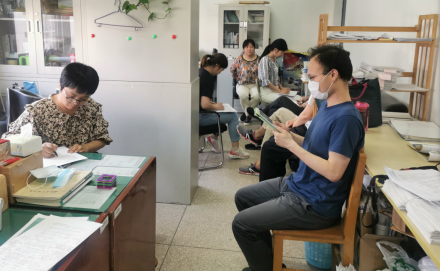 线上线下相结合教研,站好最后一班岗