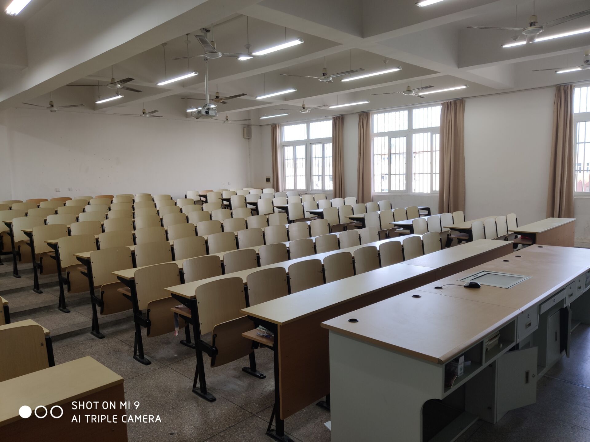 学军人之风采，强自身之素质 ---交通工程学院2020级新生军训圆满结束