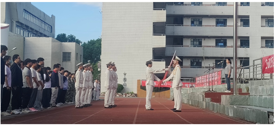 锡澄校区举行新学期首次升旗仪式