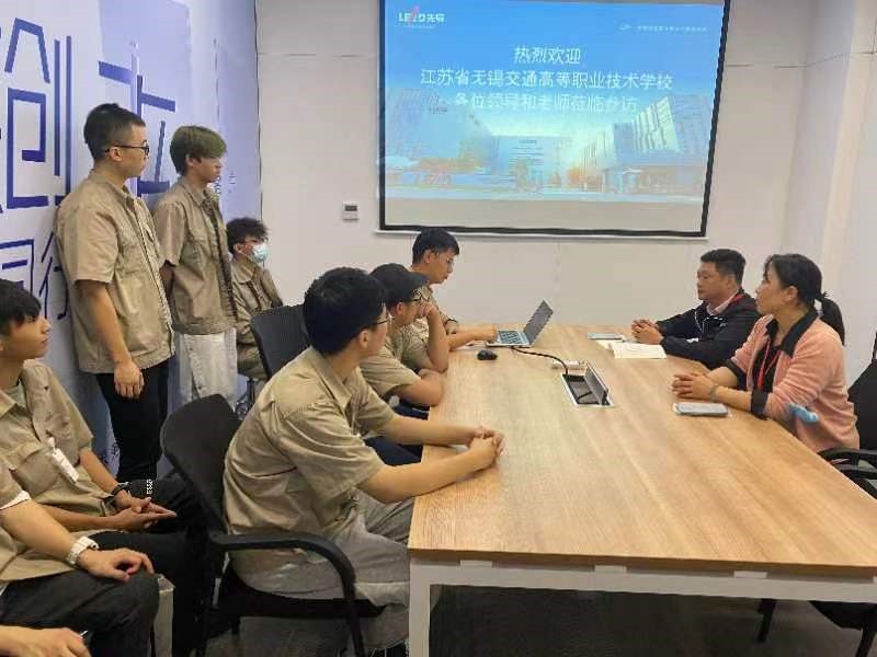 机电工程学院领导赴企业看望工学交替学生