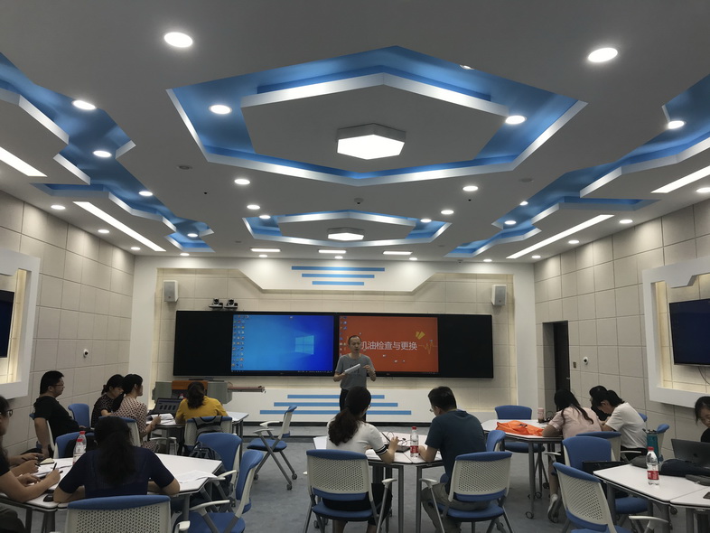 1596698263951093442.jpg 2.jpg